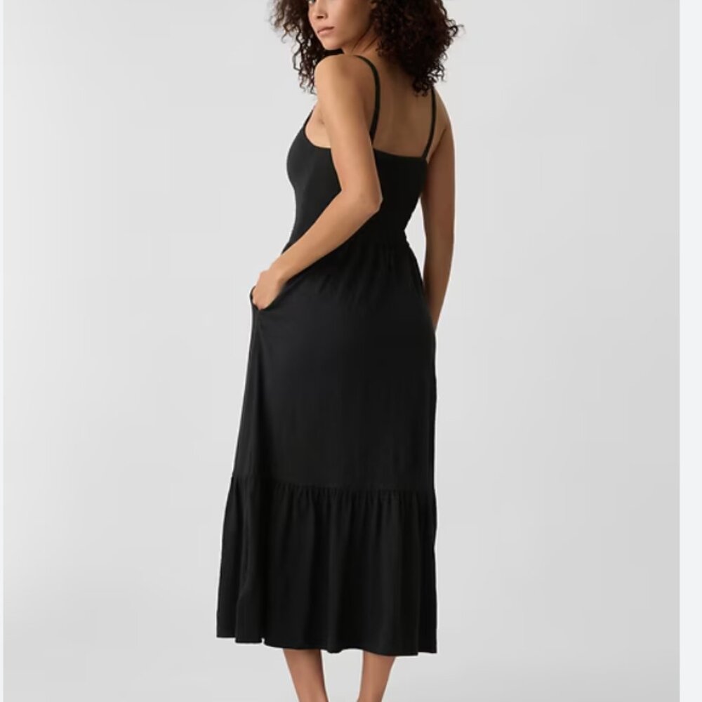 Gap ForeverSoft Smocked Midi Dress black